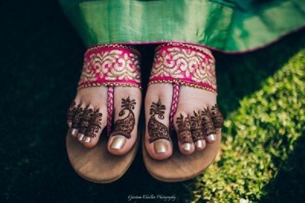 PunjabKesari, Simple Arabic Mehndi Design Photo For Foot,सिंपल अरबिक मेहंदी डिजाइन फोटो फॉर फुट 